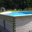 images/bg_gaestehaus/Schwimmbad.jpg